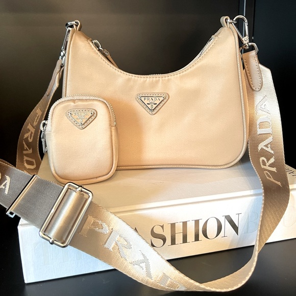 Prada Re-Edition 2005 re-nylon bag - Picture 1 of 8